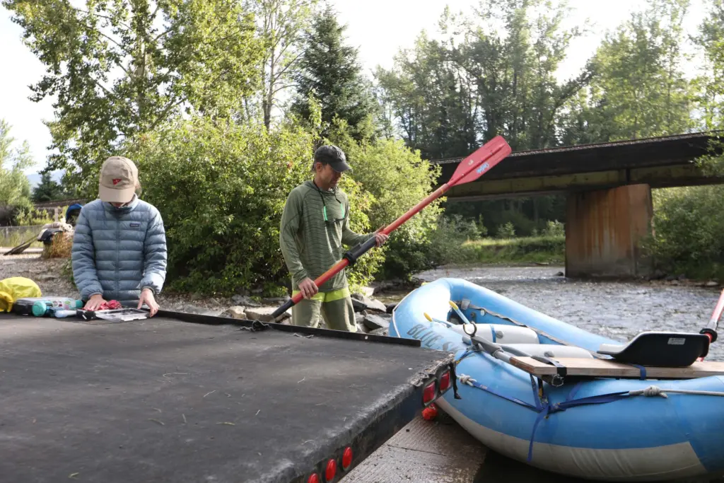 2022FlatheadWatersCleanup 3ForksofFlathead MiddleFork SnorkelTeam ScottandfamilyPrepRaft8.13.22 Low
