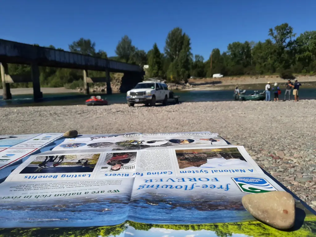 River Ambassador Program Do you love connecting with people and spending time at the river?